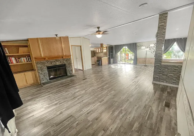 Photo 3 of Single family home for sale at 181 Cyclone St, Waskom, TX 75692 | MLS# 21356082 | Listing updated on 2026-08-12