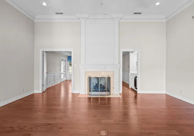 Photo 3 of Single family home for sale at 1807 Royal Oak Dr, Tyler, TX 75703 | MLS# 21300638 | Listing updated on 2026-08-16