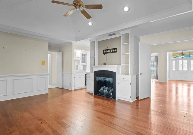 Photo 4 of Single family home for sale at 1807 Royal Oak Dr, Tyler, TX 75703 | MLS# 21300638 | Listing updated on 2026-08-16