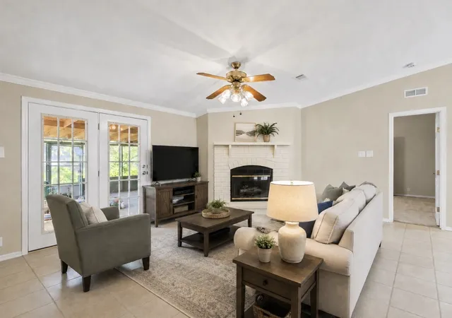 Photo 3 of Single family home for sale at 5101 County Road 2208, Greenville, TX 75402 | MLS# 21354870 | Listing updated on 2026-08-30