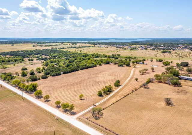 Photo 2 of Manufactured home for sale at 575 Hcr 1231, Whitney, TX 76692 | MLS# 21340726 | Listing updated on 2026-08-12
