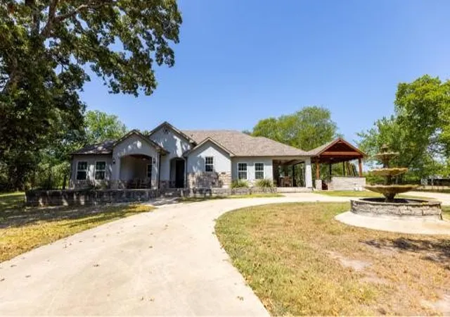 Photo 1 of Single family home for sale at 7320 County Road 3512, Quinlan, TX 75474 | MLS# 21356647 | Listing updated on 2026-08-11