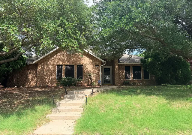 Photo 1 of Single family home for sale at 6410 Liberty Ct, Frisco, TX 75035 | MLS# 21330769 | Listing updated on 2026-08-21
