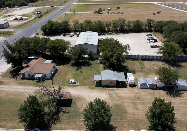 Photo 3 of Single family home for sale at 1107 S Austin, Comanche, TX 76442 | MLS# 21356816 | Listing updated on 2026-10-06