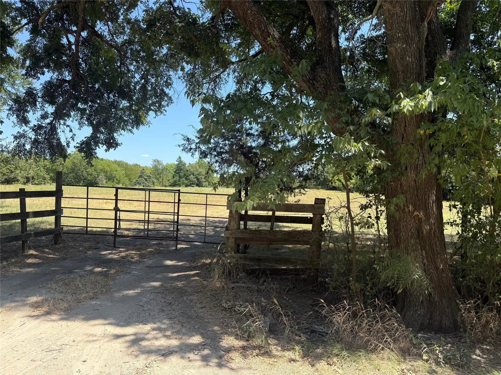 Photo 1 of Sale Pending at 0000 Cr 4232, Bonham, TX 75418 | MLS# 21355952 | Listing updated on 2026-10-09