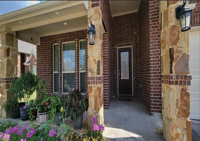 Photo 3 of Single family home for sale at 2101 Jayden Ln, Wylie, TX 75098 | MLS# 21356175 | Listing updated on 2026-09-16