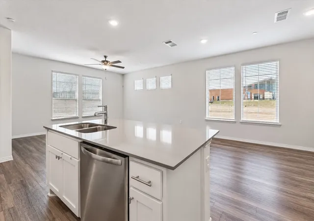 Photo 3 of Townhouse for sale at 5103 Community St, Haltom City, TX 76117 | MLS# 21356872 | Listing updated on 2026-09-23