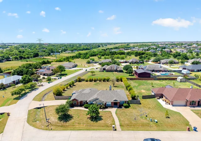 Photo 1 of Single family home for sale at 118 Haley Dr, Fate, TX 75189 | MLS# 21356732 | Listing updated on 2026-08-12