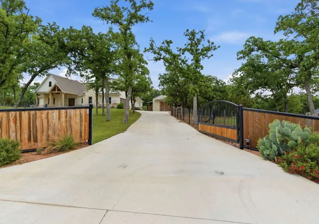 Photo 2 of Single family home for sale at 1012 Cheyenne Rd, Poolville, TX 76487 | MLS# 21356891 | Listing updated on 2026-08-11