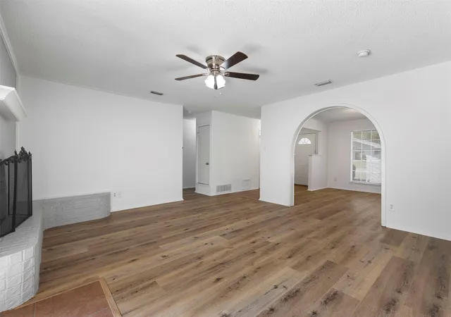 Photo 3 of Single family home for sale at 2020 Fordham Ln, Denton, TX 76201 | MLS# 21355819 | Listing updated on 2026-08-12