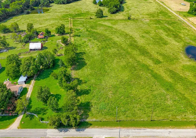 Photo 2 of Land for sale at Lot 1 Nw Cr 0150, Ennis, TX 75119 | MLS# 21356662 | Listing updated on 2026-09-15