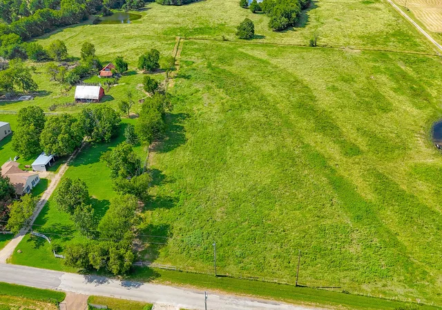Photo 3 of Land for sale at Lot 1 Nw Cr 0150, Ennis, TX 75119 | MLS# 21356662 | Listing updated on 2026-09-15