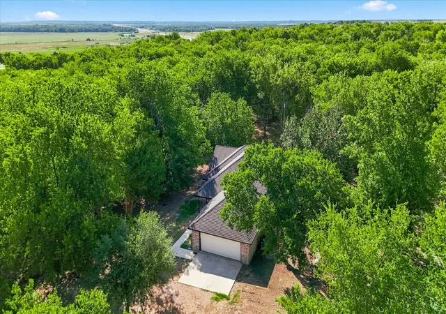 Photo 1 of Single family home for sale at 6103 W Hwy 175, Kaufman, TX 75142 | MLS# 21348656 | Listing updated on 2026-08-16