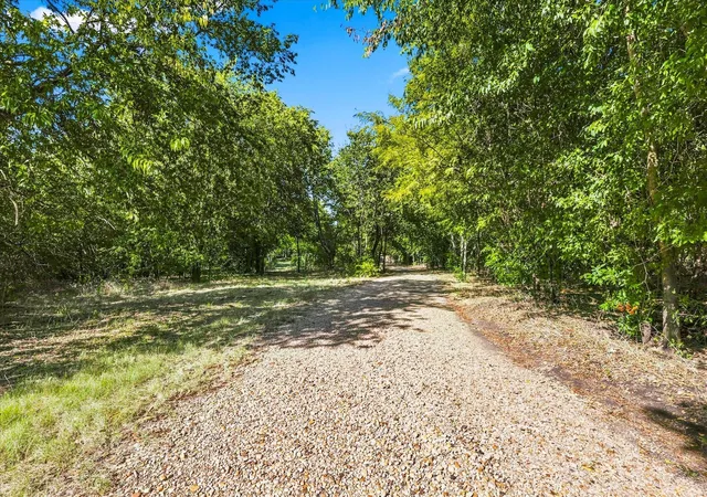 Photo 2 of Single family home for sale at 6103 W Hwy 175, Kaufman, TX 75142 | MLS# 21348656 | Listing updated on 2026-08-16