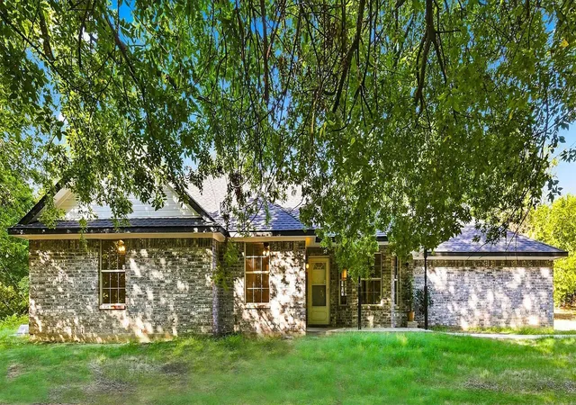 Photo 4 of Single family home for sale at 6103 W Hwy 175, Kaufman, TX 75142 | MLS# 21348656 | Listing updated on 2026-08-16