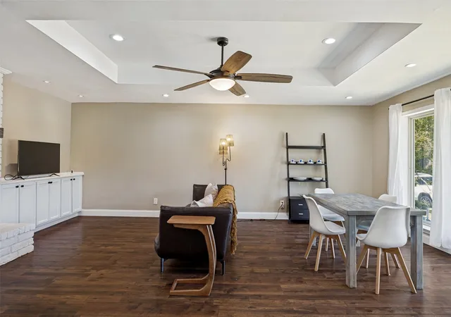 Photo 4 of Sale Pending at 1230 Richland Oaks Dr, Richardson, TX 75081 | MLS# 21355447 | Listing updated on 2026-08-28