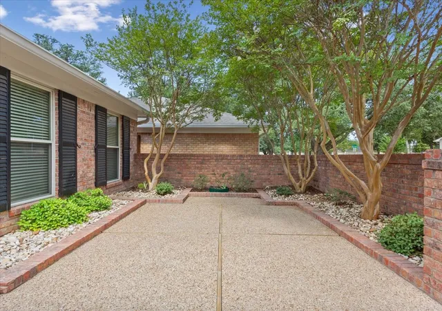 Photo 3 of Single family home for sale at 4108 Old Mill Rd, Waco, TX 76710 | MLS# 21355511 | Listing updated on 2026-08-17