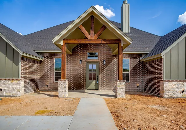 Photo 3 of Single family home for sale at 1016 Agnes Rd, Springtown, TX 76082 | MLS# 21357031 | Listing updated on 2026-09-28