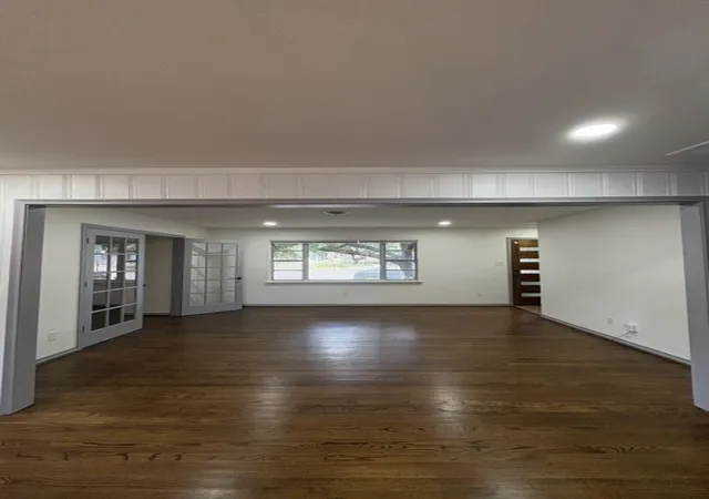 Photo 3 of Single family home for sale at 6404 E Lovers Ln, Dallas, TX 75214 | MLS# 21357047 | Listing updated on 2026-08-28