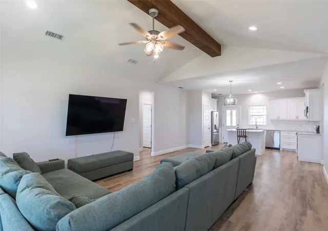 Photo 3 of Sale Pending at 3802 National Dr, Abilene, TX 79602 | MLS# 21356423 | Listing updated on 2026-08-31