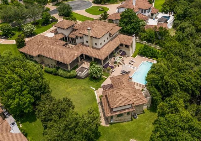 Photo 3 of Mansion for sale at 103 Bella Cima Dr, Austin, TX 78734 | MLS# 21357111 | Listing updated on 2026-08-12