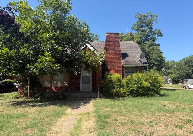 Photo 1 of Single family home for sale at 924 N 29th St, Waco, TX 76707 | MLS# 21357155 | Listing updated on 2026-08-27