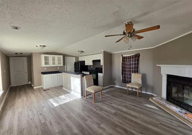 Photo 4 of Manufactured home for sale at 16274 Joshua Ln, Kemp, TX 75143 | MLS# 21355605 | Listing updated on 2026-08-31