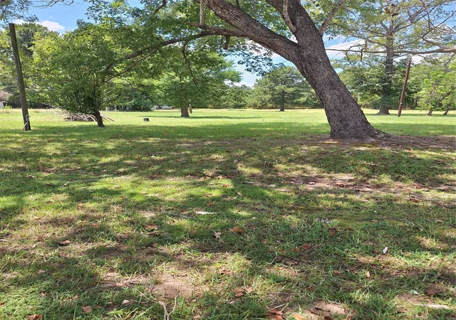 Photo 3 of Manufactured home for sale at 10659 Wesley Rd, Vivian, LA 71082 | MLS# 21357188 | Listing updated on 2026-09-21