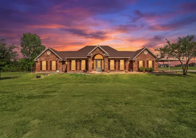 Photo 1 of Single family home for sale at 627 County Road 4445, Trenton, TX 75490 | MLS# 21351573 | Listing updated on 2026-08-11