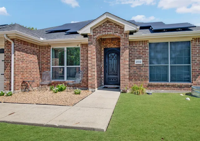 Photo 1 of Single family home for sale at 2812 Spencer Cir, Royse City, TX 75189 | MLS# 21344597 | Listing updated on 2026-08-12
