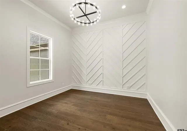 Photo 3 of Single family home for sale at 3008 Forest Trl, Tyler, TX 75703 | MLS# 21357208 | Listing updated on 2026-09-16
