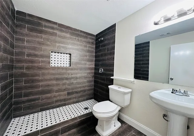 Photo 11 of Single family home for sale at 1418 Mill Branch Dr, Garland, TX 75040 | MLS# 21354068 | Listing updated on 2026-10-07