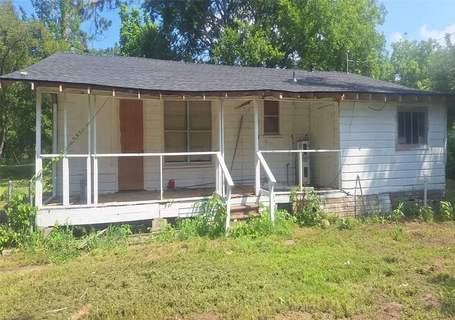 Photo 2 of Single family home for sale at 2871 N Hwy 14 N, Groesbeck, TX 76642 | MLS# 21356983 | Listing updated on 2026-08-12