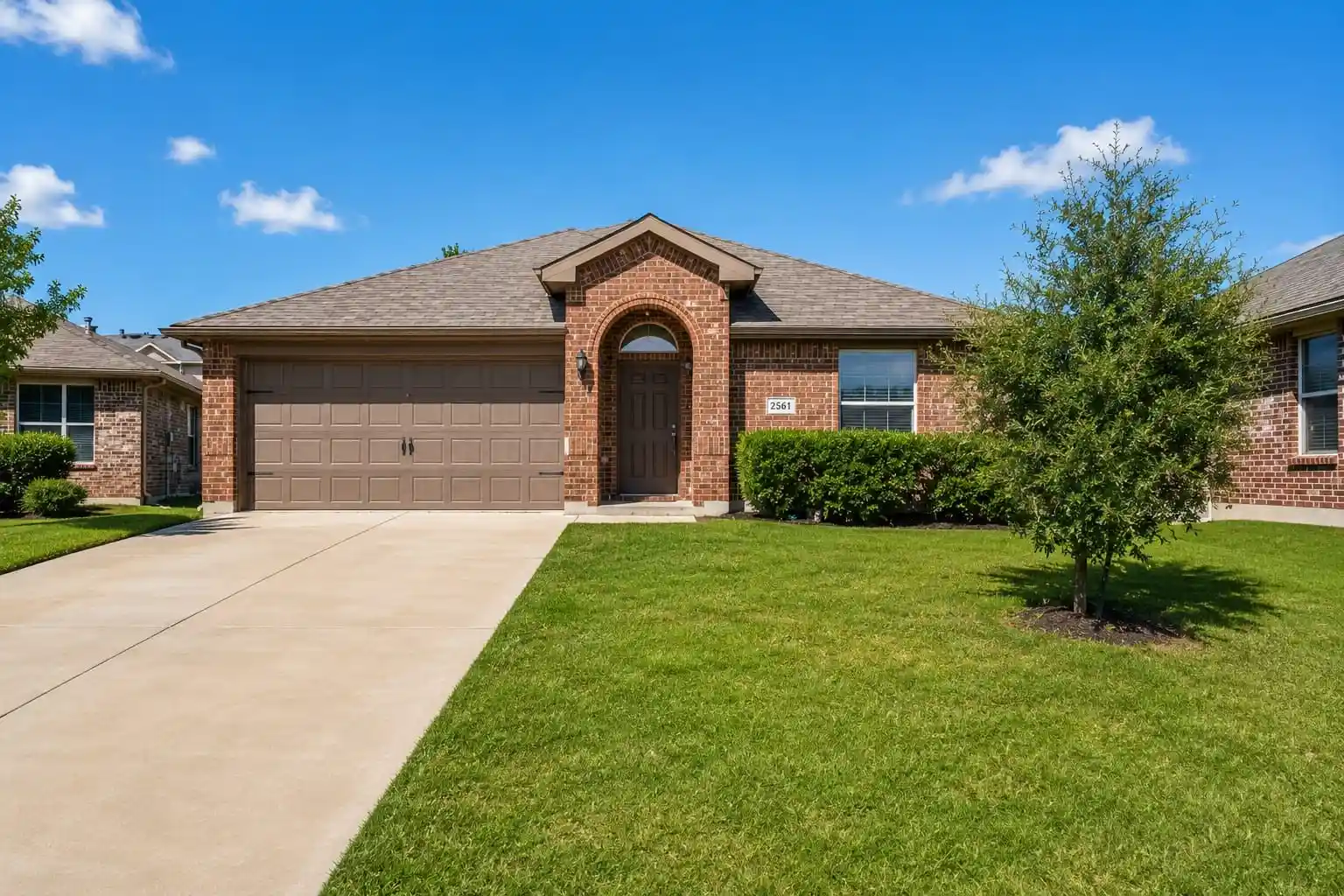 Photo 1 of Single family home for sale at 2601 Stonewall Ln, Fort Worth, TX 76123 | MLS# 21353198 | Listing updated on 2026-10-21