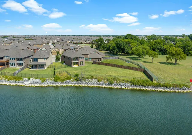 Photo 3 of Single family home for sale at 18144 Lakefront Ct, Forney, TX 75126 | MLS# 21355715 | Listing updated on 2026-09-24
