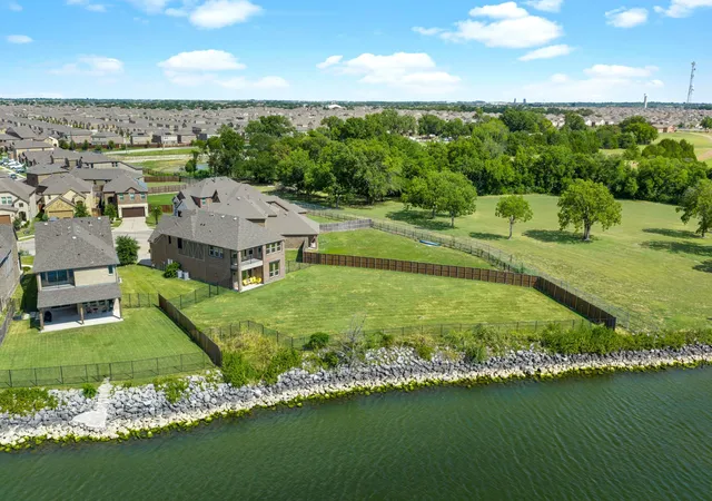 Photo 3 of Single family home for sale at 18144 Lakefront Ct, Forney, TX 75126 | MLS# 21355715 | Listing updated on 2026-09-24