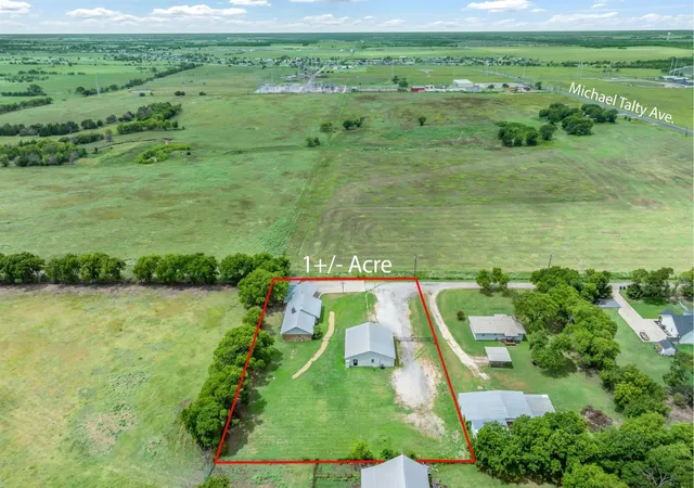 Photo 3 of Single family home for sale at 6128 N Fm 148, Terrell, TX 75160 | MLS# 21336241 | Listing updated on 2026-08-17