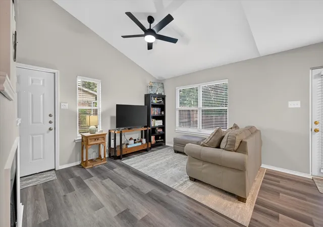 Photo 4 of Townhouse for sale at 5662 Cedar Creek Dr, Benbrook, TX 76109 | MLS# 21355120 | Listing updated on 2026-08-31