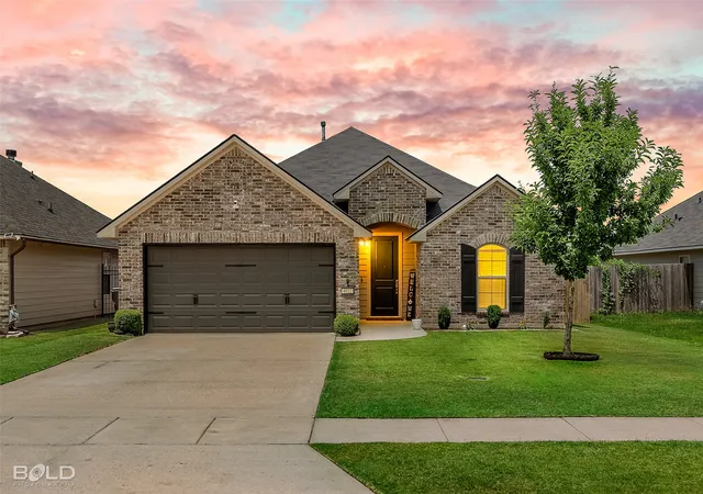 Photo 1 of Sale Pending at 4022 False River Dr, Bossier City, LA 71111 | MLS# 21330570 | Listing updated on 2026-08-15