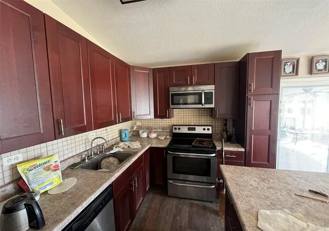 Photo 18 of Sale Pending at 415 Fm 2681, Mexia, TX 76667 | MLS# 21356673 | Listing updated on 2026-08-25