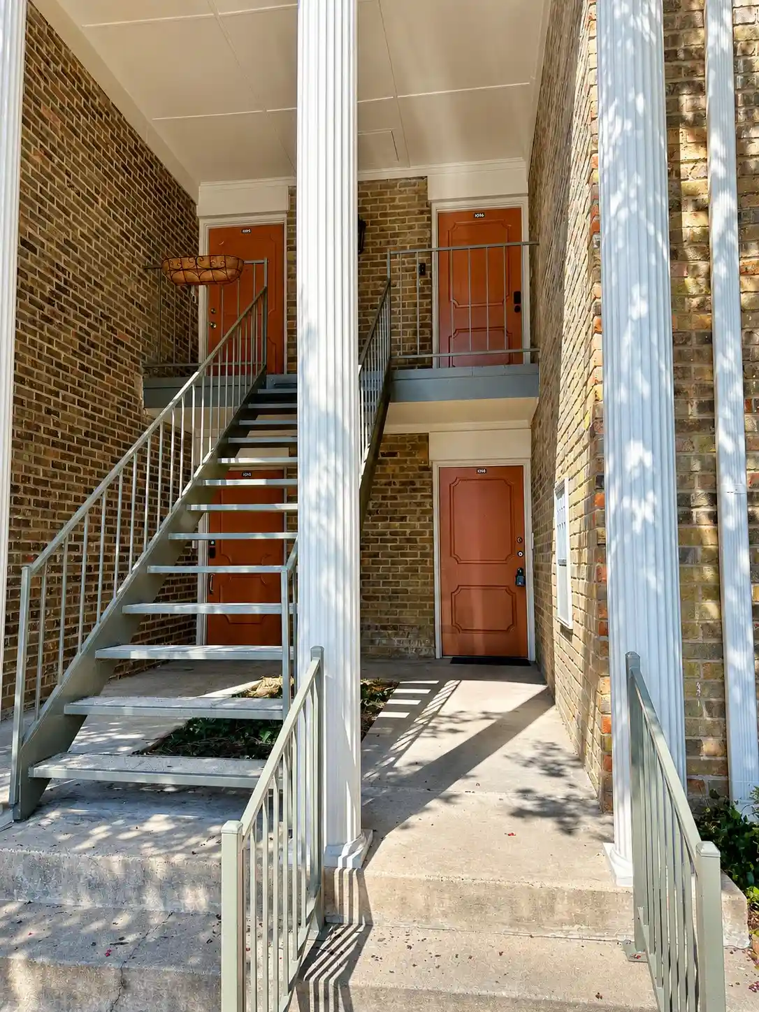 Listing Photo 1 - Condo for sale in 15931 Stillwood St located at 15931 Stillwood St, Dallas, TX 75248 - Unit #1096