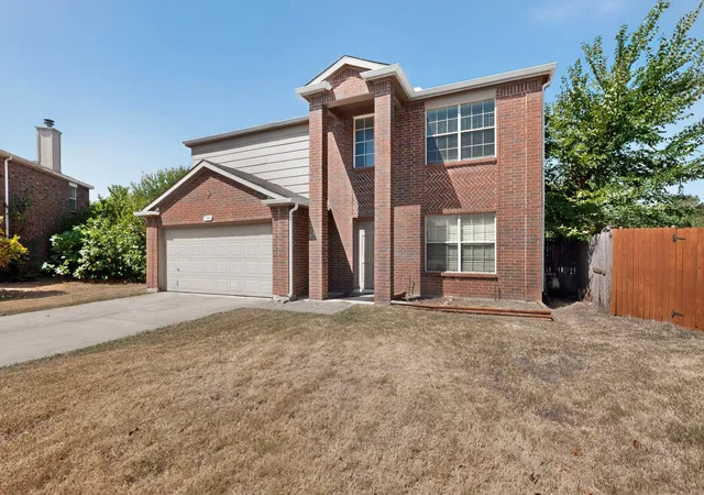 Photo 3 of Single family home for sale at 3320 Teasbend Ct, Denton, TX 76210 | MLS# 21351905 | Listing updated on 2026-08-13