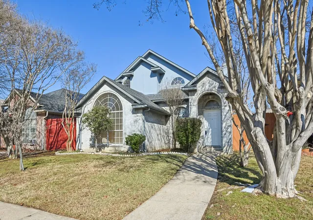 Photo 2 of Single family home for sale at 6409 Wildhaven Dr, Rowlett, TX 75089 | MLS# 21357449 | Listing updated on 2026-08-12