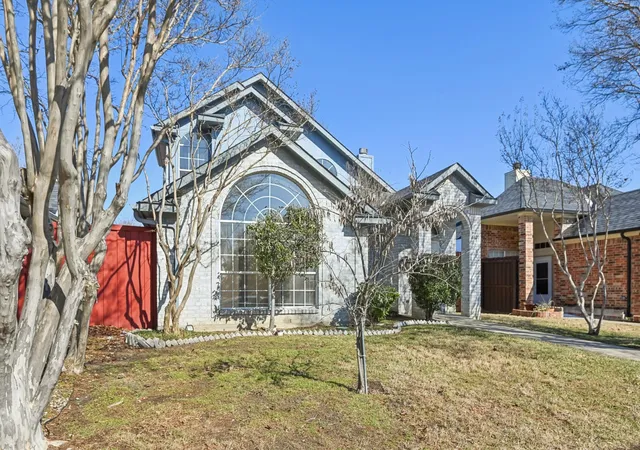 Photo 3 of Single family home for sale at 6409 Wildhaven Dr, Rowlett, TX 75089 | MLS# 21357449 | Listing updated on 2026-08-12