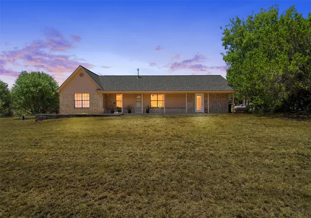 Photo 1 of Single family home for sale at 271 County Road 3580, China Spring, TX 76633 | MLS# 21357392 | Listing updated on 2026-08-18