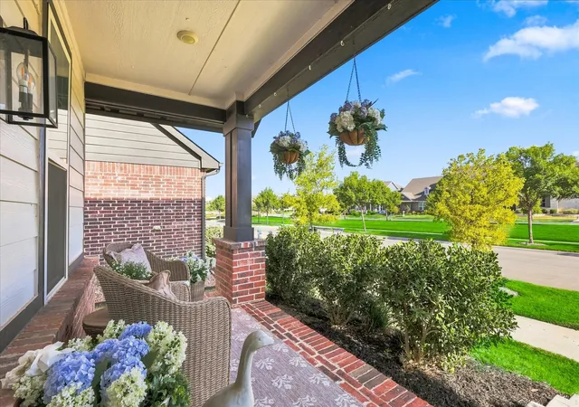Photo 3 of Single family home for sale at 2429 Elm Pl, Justin, TX 76247 | MLS# 21357562 | Listing updated on 2026-08-12