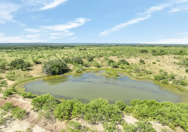 Photo 4 of House for sale at 193 Cr 193, Comanche, TX 76442 | MLS# 21355388 | Listing updated on 2026-08-12