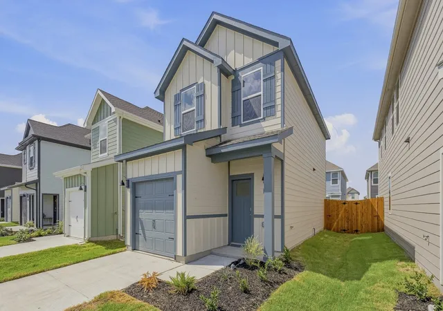 Photo 2 of Sale Pending at 6228 Silver Maple Wy, Princeton, TX 75407 | MLS# 21357600 | Listing updated on 2026-10-06