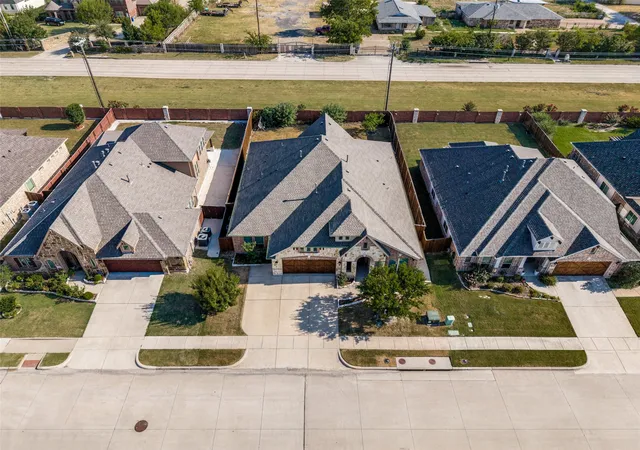 Photo 3 of Single family home for sale at 501 Virginia Ln, Wylie, TX 75098 | MLS# 21357542 | Listing updated on 2026-08-31