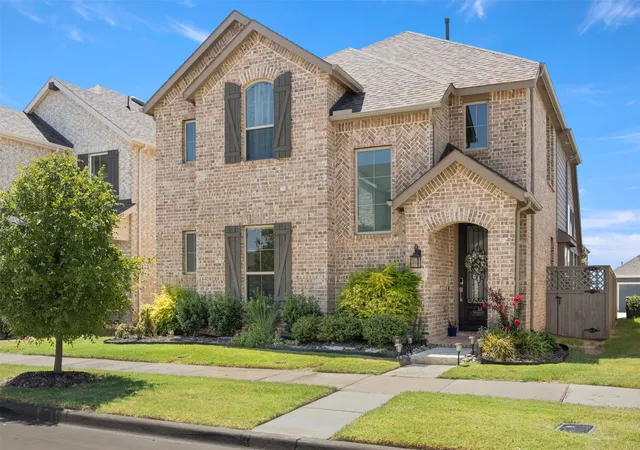 Photo 2 of Single family home for sale at 2309 Norma Ln, Justin, TX 76247 | MLS# 21356029 | Listing updated on 2026-08-20